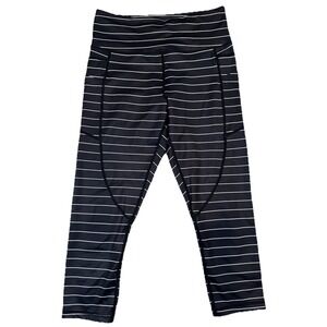 Zyia Active Women's Black Stripe Pocket Light N Tight Hi-Rise Capri Size 6-8